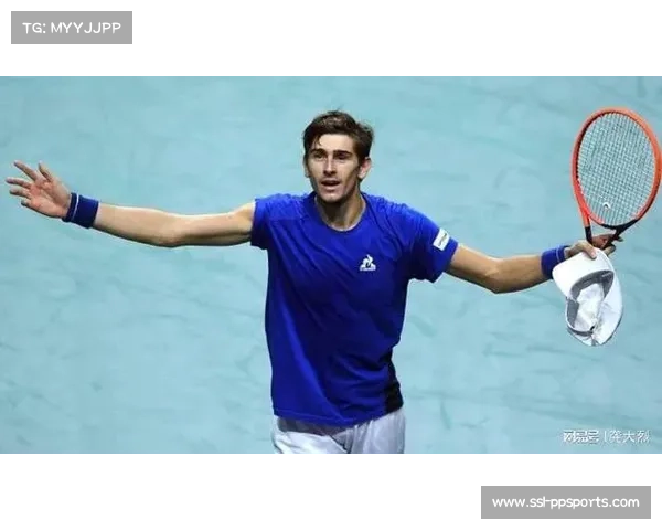 辛纳卫冕征程起步稳健，都灵主场观众鼎力支持