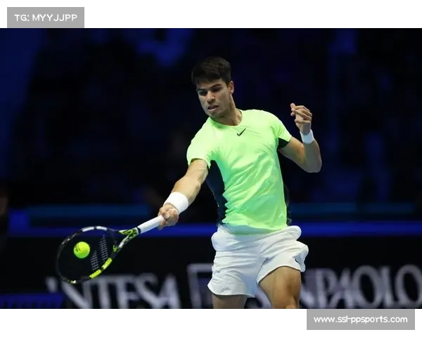 辛纳逆转阿尔卡拉斯卫冕ATP年终总决赛，豪取室内硬地31连胜